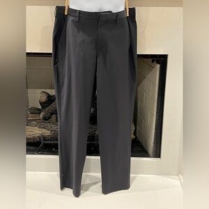 Express Photographer Men’s Flat Front Pants Gray Straight Leg